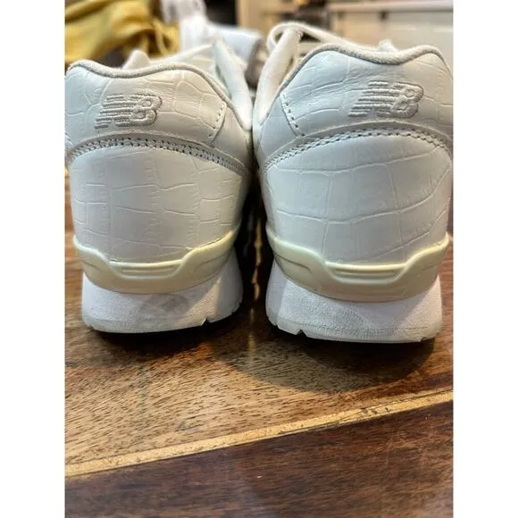 New Balance 696 Series White Leather Lace Up Sneaker Shoes Size 9