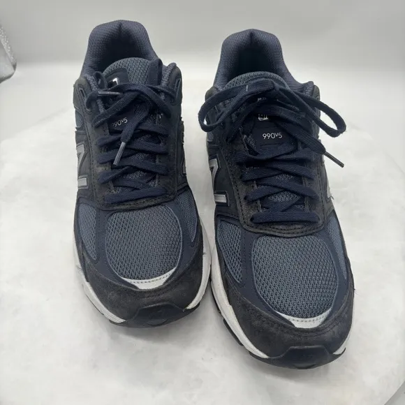 New Balance 990V5 made in USA Blue Athletic Shoes with Mesh Upper Size 10.5