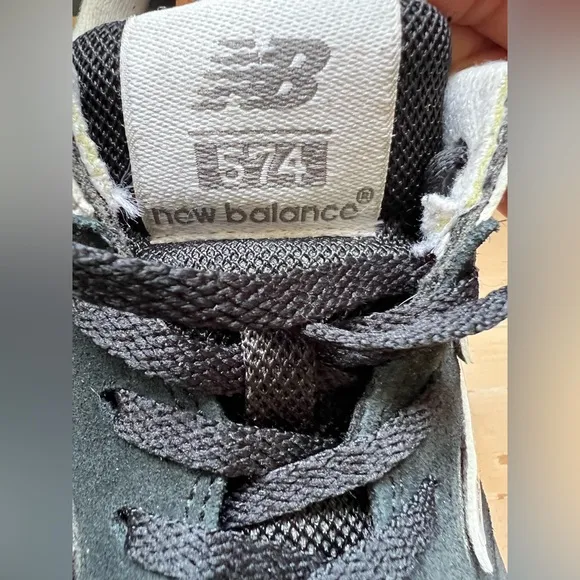 New Balance Men's 574 Core Classic Shoes Sneakers Black/White Size 10