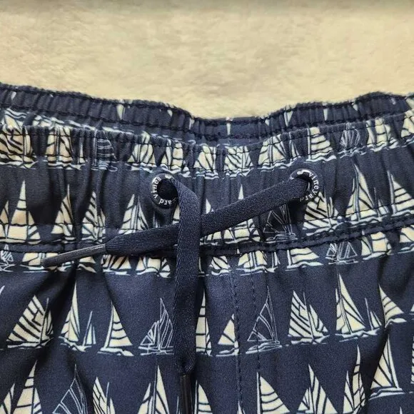 New boys M (12-14) Vineyard Vines boat parade Chappy swim trunks chappies
