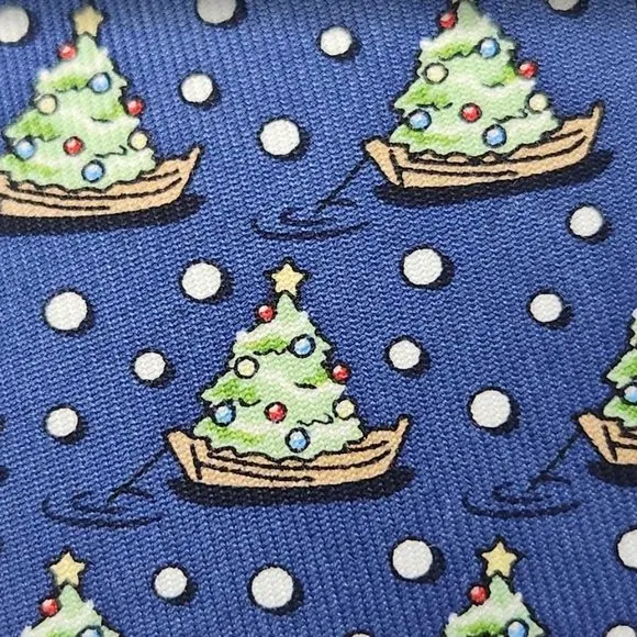 New boys Vineyard Vines Tree &amp; Boat Christmas tie
