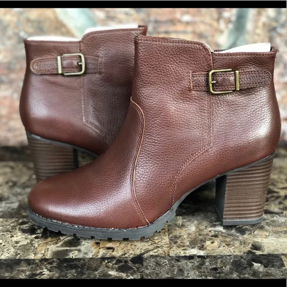 NEW Clarks Collection Verona Leather Gleam Booties