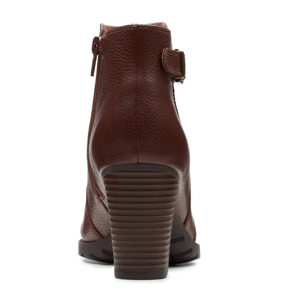 NEW Clarks Collection Verona Leather Gleam Booties