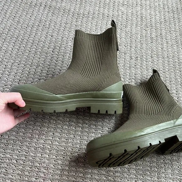New Everlane Utility Reknit Army Green Sock Boot