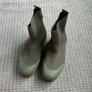 New Everlane Utility Reknit Army Green Sock Boot