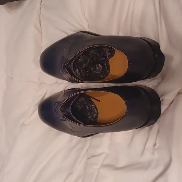 NEW!! Hugo Boss Men's Classic Leather Dress Shoes