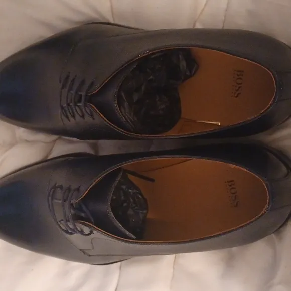 NEW!! Hugo Boss Men's Classic Leather Dress Shoes