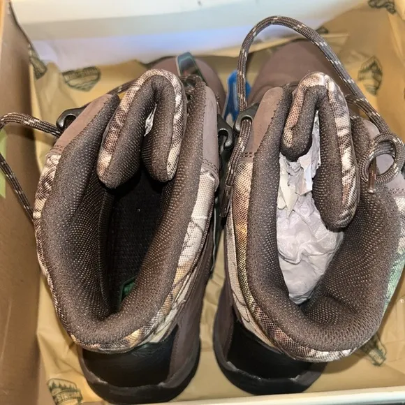 New in Box Wood N' Stream Men's Gunner Camo Hunting Boots size 9