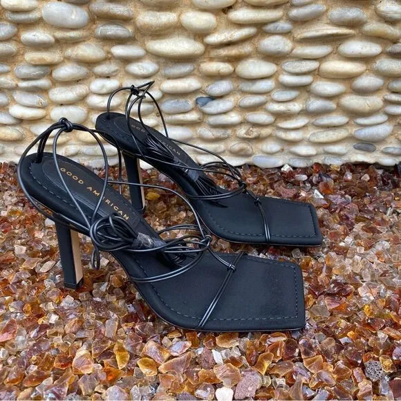 New (NIB): Good American Caged Slanted Sandals in Neoprene Black size 7.5