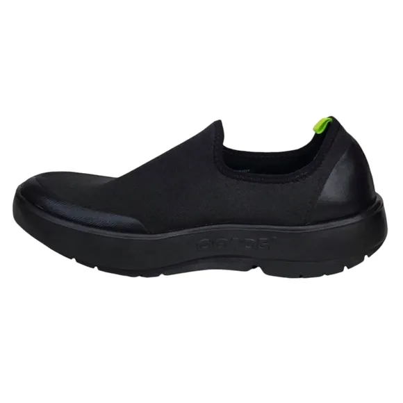 New Oofos oomg eezee low slide on sneakers shoes black slip on stretch comfy