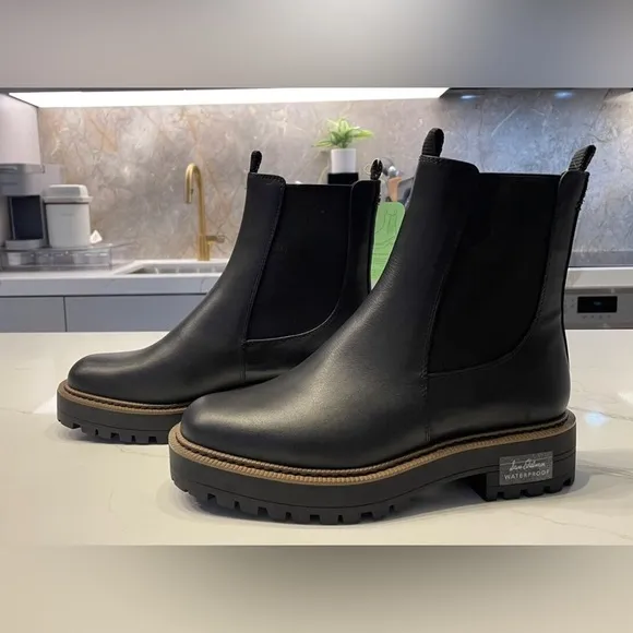 🌸NEW Sam Edelman Black Leather Chelsea Boots Women’s Sz 9 With Box.
