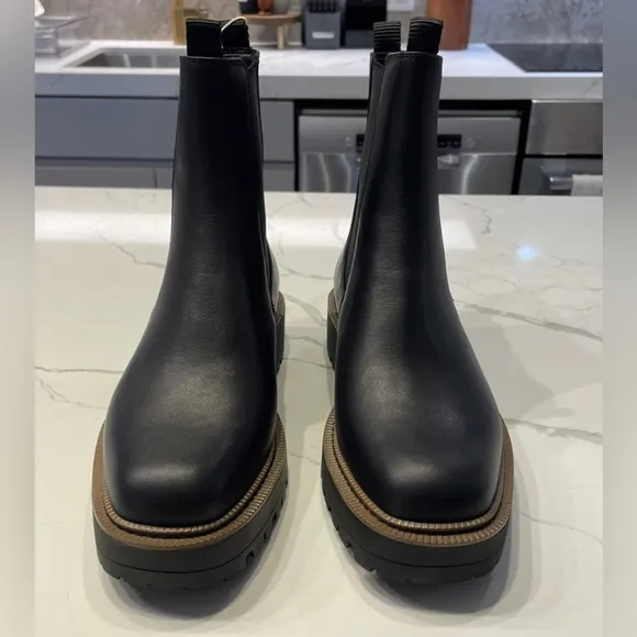 🌸NEW Sam Edelman Black Leather Chelsea Boots Women’s Sz 9 With Box.