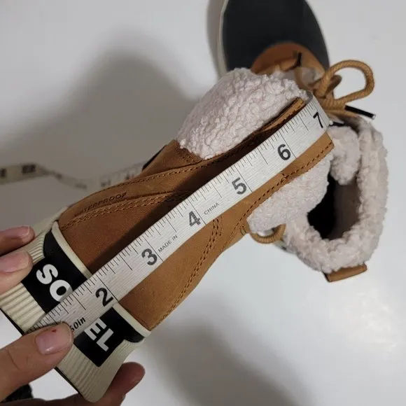 NEW Sorel Out N About IV Chillz Boots Womens 9 Winter Comfort Cozy Outdoors Reta