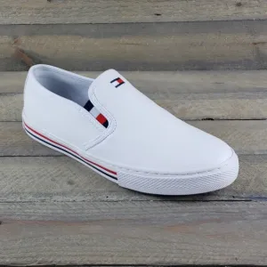 NEW  Tommy Hilfiger Women's Casual Slip On Shoes