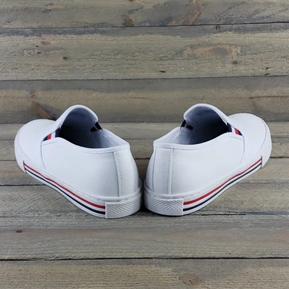 NEW  Tommy Hilfiger Women's Casual Slip On Shoes