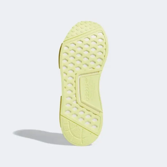 [NEW] Women's Adidas NMD_R1 Shoes GX8382