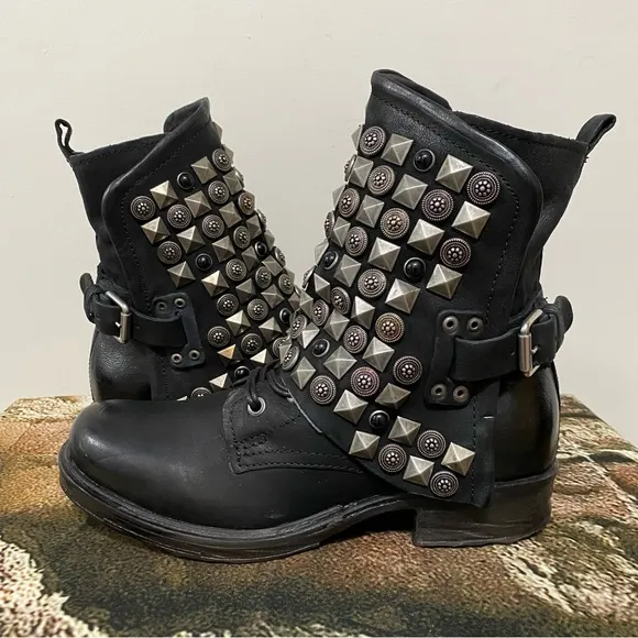 NIB AS98 Black Heavy Studded Boots Size 39