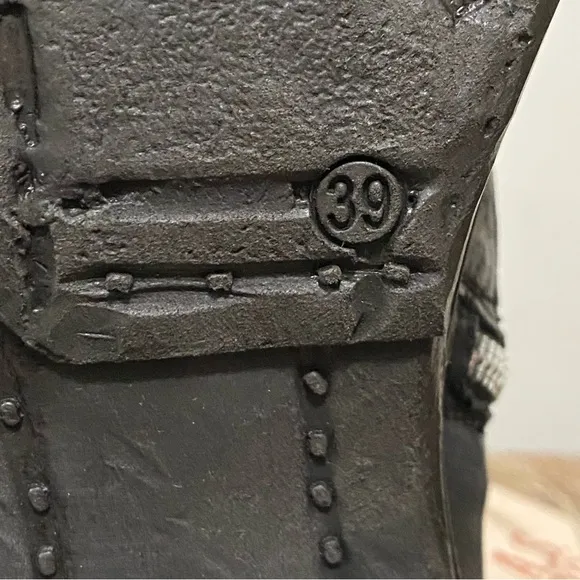 NIB AS98 Black Heavy Studded Boots Size 39