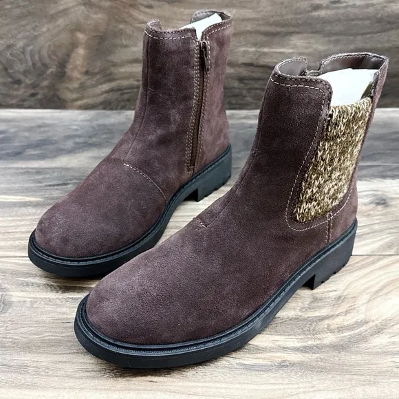 NIB Clarks Opal Sky 7M Dark Brown Suede Comfort Ankle Boots Booties