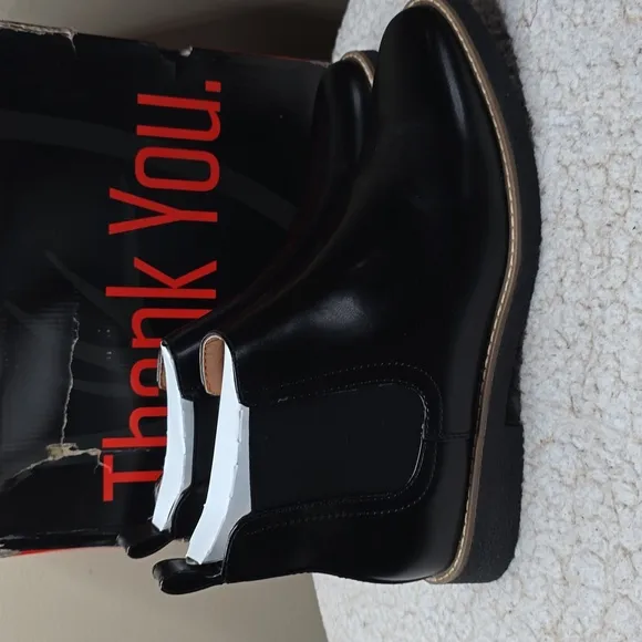 NIB Deer Stags Mens Rockland Block Heel Chelsea Boots Sz 10.5