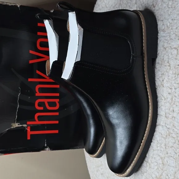 NIB Deer Stags Mens Rockland Block Heel Chelsea Boots Sz 10.5