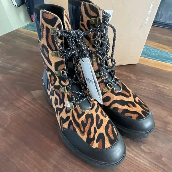 NIB Desigual Biker Leopard Print Army Chunky Leather Boots Style Womens Size 7.5