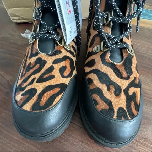 NIB Desigual Biker Leopard Print Army Chunky Leather Boots Style Womens Size 7.5