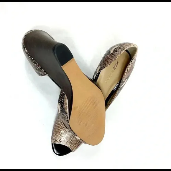 NIB Sole Society Leather Snake Pep Toe Wedges