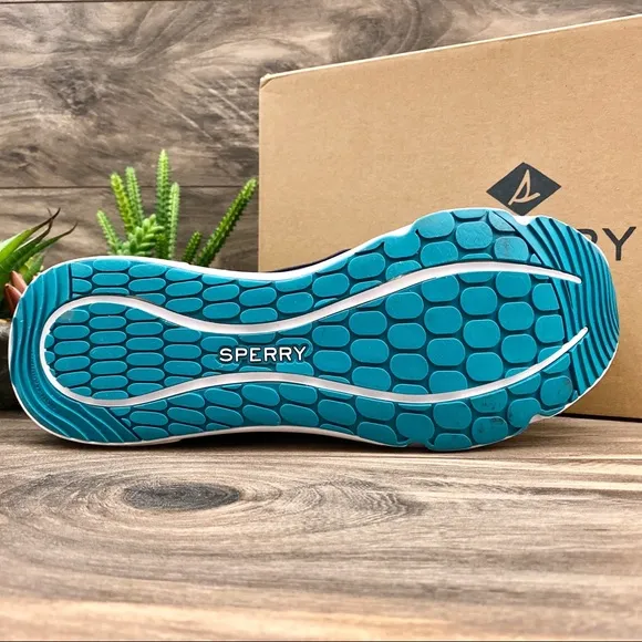 NIB Sperry Top Sider Fathom Quick Drying Sneakers