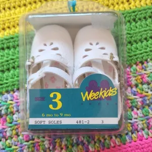 NIB Vintage 1980s White Baby Shoes
