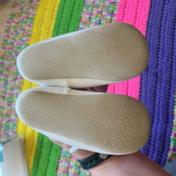 NIB Vintage 1980s White Baby Shoes