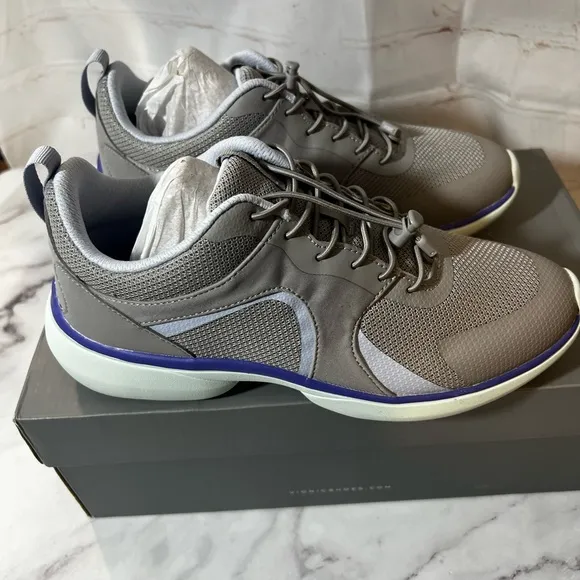 NIB Vionic Olessa Sneakers