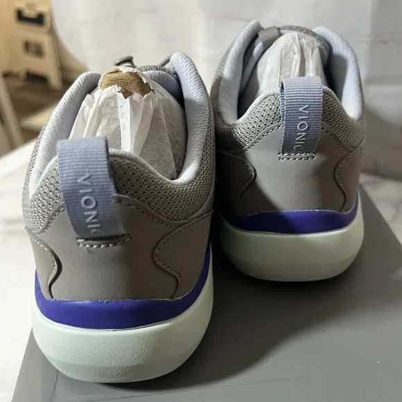 NIB Vionic Olessa Sneakers