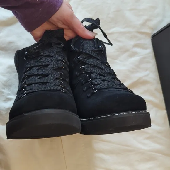 NIB Women's  Naturalizer  Dover Black Suede leather Ankle Boots Size 10