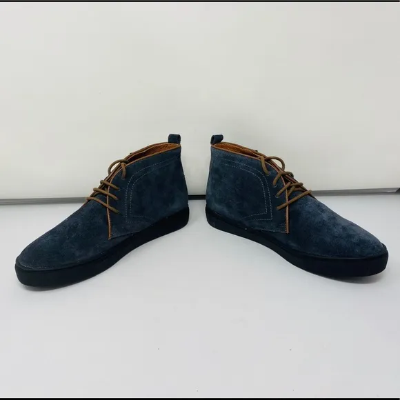 NIB*VENETTINI**Gray Suede Booties**US 5.5**$118