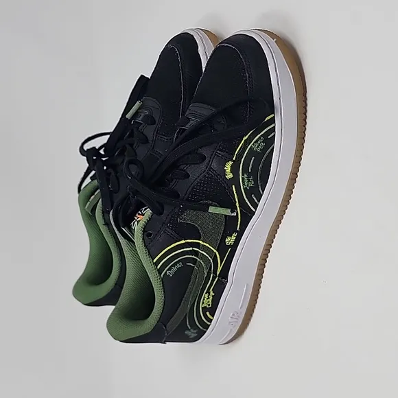 Nike Air Force 1 LV8 Green Black Boys Shoes Size 6Y