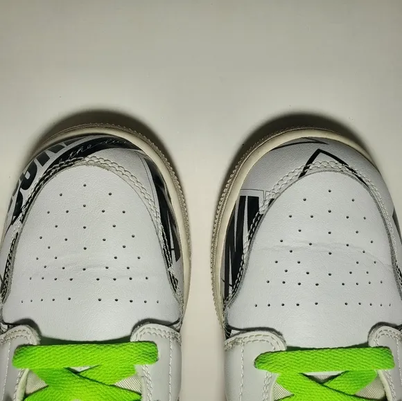 Nike Air Jordan 1 Mid GS All Over Logos 554725-143 White/Blk Youth 7 / Wmn's 8.5
