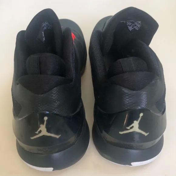 Nike Air Jordan Black/Red Men's Shoes Size 12 ﻿ ﻿