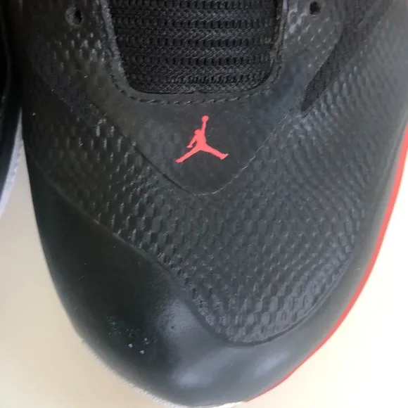 Nike Air Jordan Black/Red Men's Shoes Size 12 ﻿ ﻿
