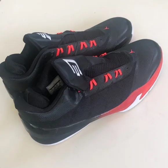 Nike Air Jordan Black/Red Men's Shoes Size 12 ﻿ ﻿