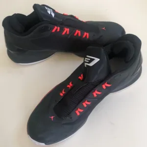 Nike Air Jordan Black/Red Men's Shoes Size 12 ﻿ ﻿