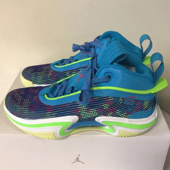 Nike Air Jordan XXXVI Luka (GS) Basketball Boys Shoes, Size 6.5y, Blue