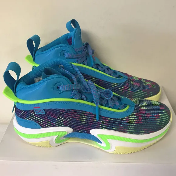 Nike Air Jordan XXXVI Luka (GS) Basketball Boys Shoes, Size 6.5y, Blue