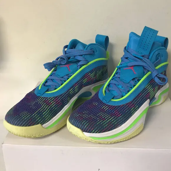 Nike Air Jordan XXXVI Luka (GS) Basketball Boys Shoes, Size 6.5y, Blue