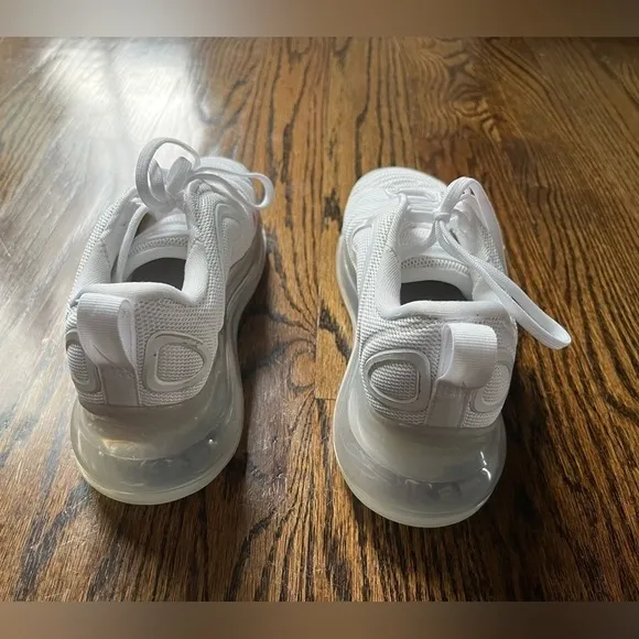 Nike Air Max 720 White Platinum Sneakers big boys Sz. 4.5 US