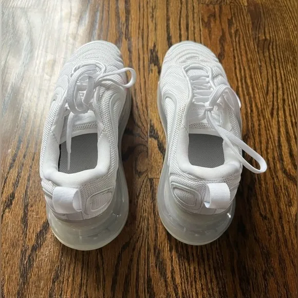 Nike Air Max 720 White Platinum Sneakers big boys Sz. 4.5 US