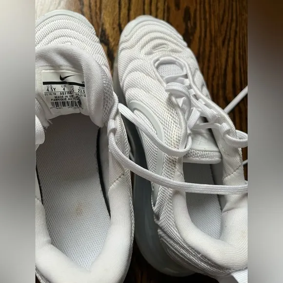 Nike Air Max 720 White Platinum Sneakers big boys Sz. 4.5 US