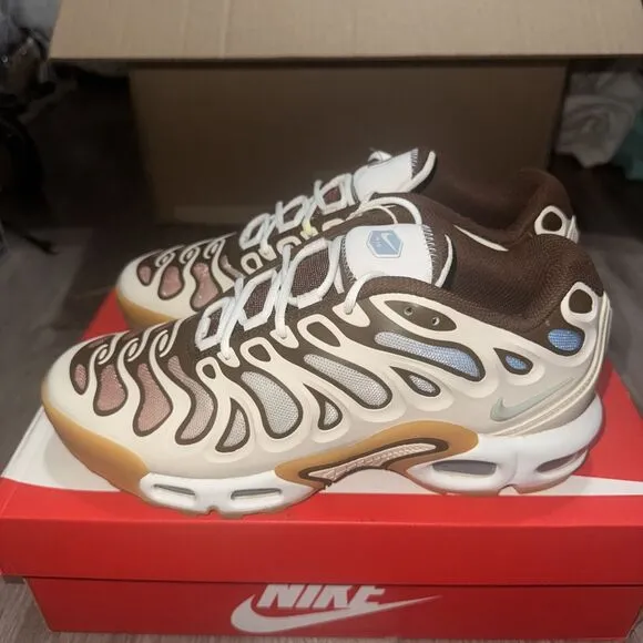 Nike Air Max Plus Drift Phantom Cacao NWOB. Men Size 6 women sz 8 FD4290-001