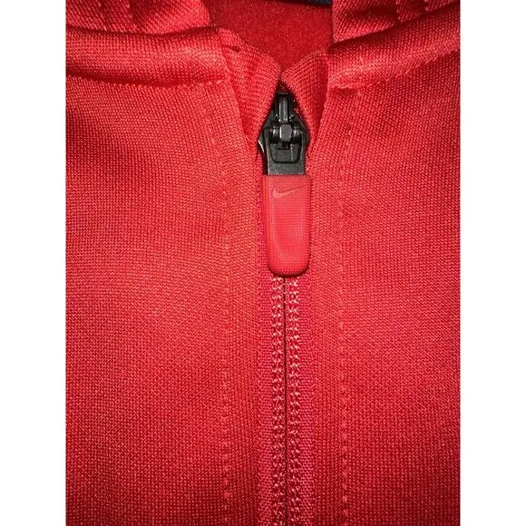 Nike Big Kids (Boy’s) Elite Victory Thermal Full Zip Red Hooded Jacket
