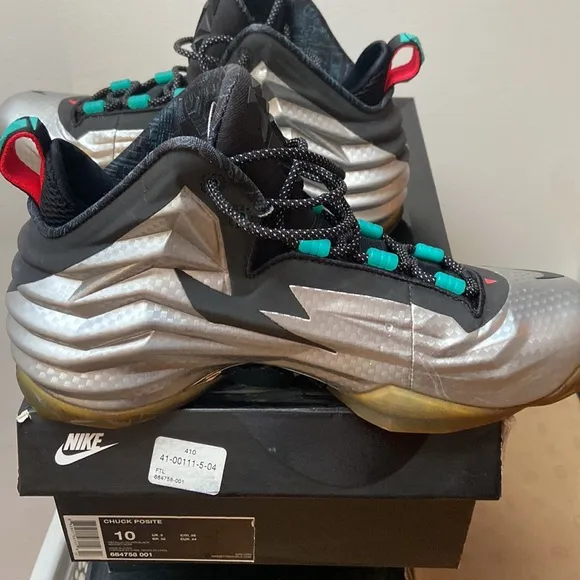 Nike Chuck Posite Metallic Silver Black Mens BB shoes.